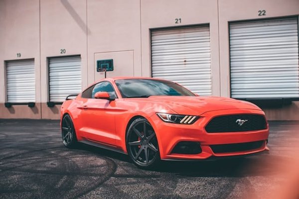 Can Installing a Performance Chip in a Ford Mustang GT Enhance Its Horsepower Without Compromising Reliability?